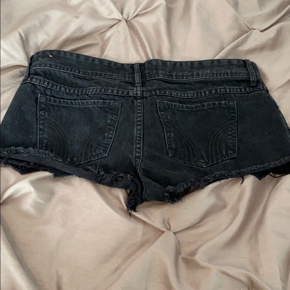 Hollister Jean Shorts - Picture 2 of 3